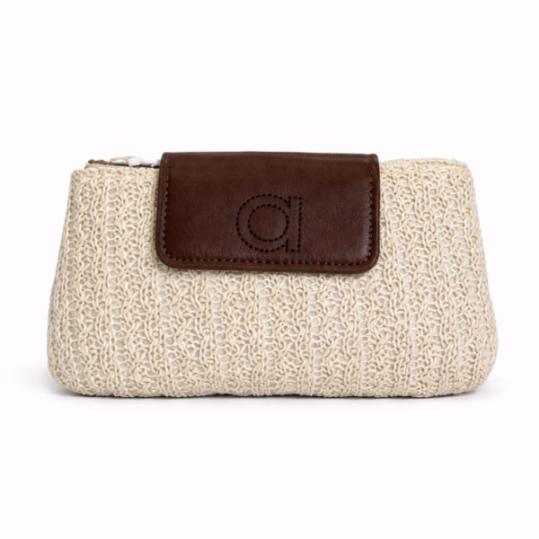 Cartera de rafia marfil Sunny Amichi con detalle marron